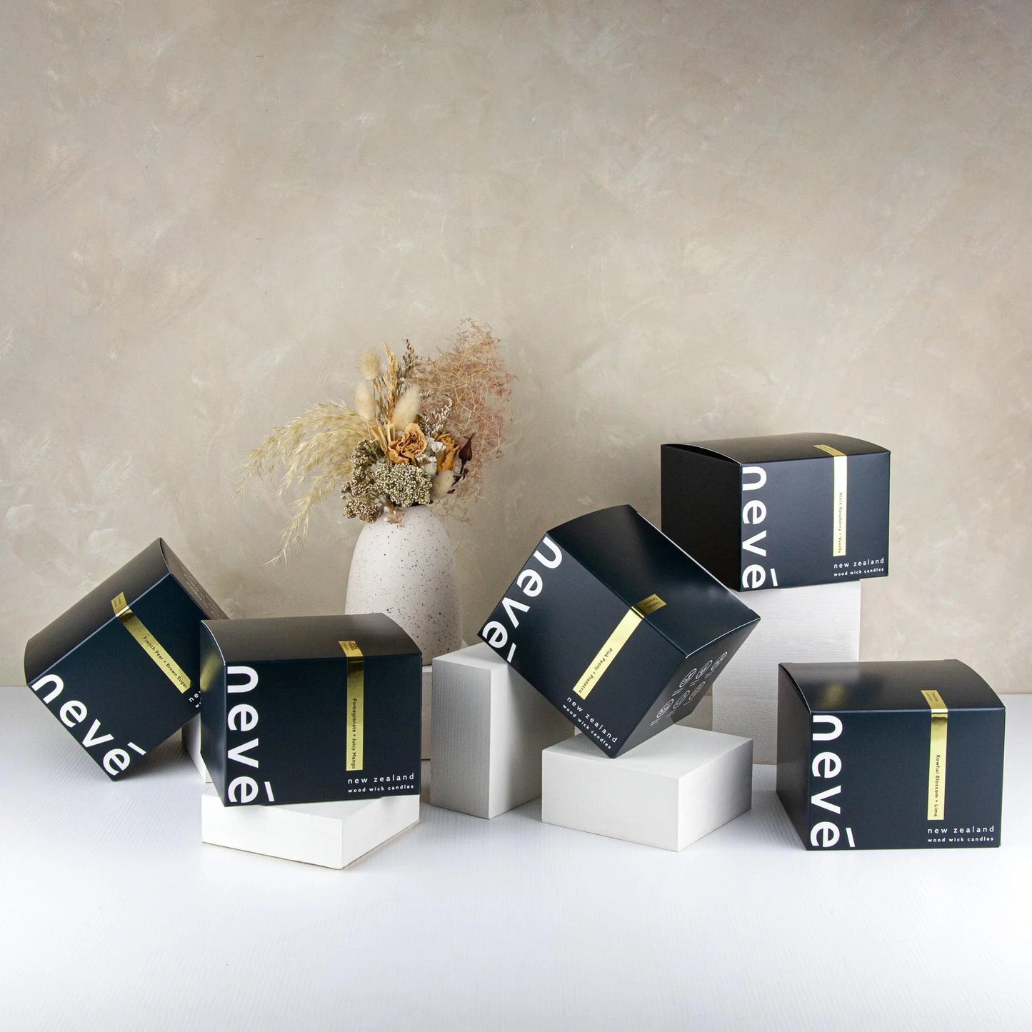 Nevé scented candle