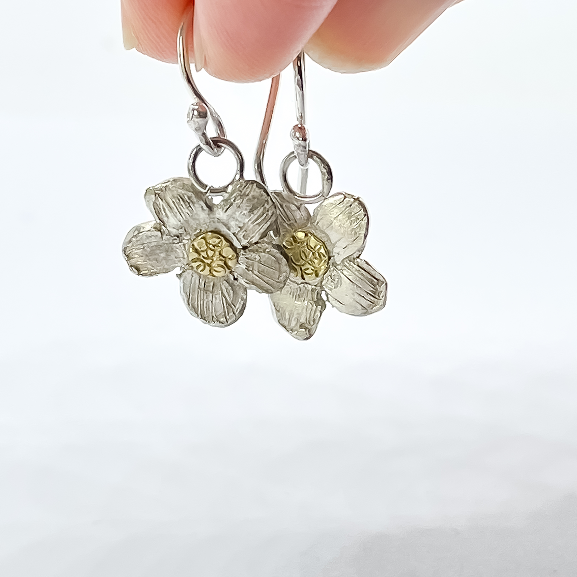 Daisy Drop Earrings