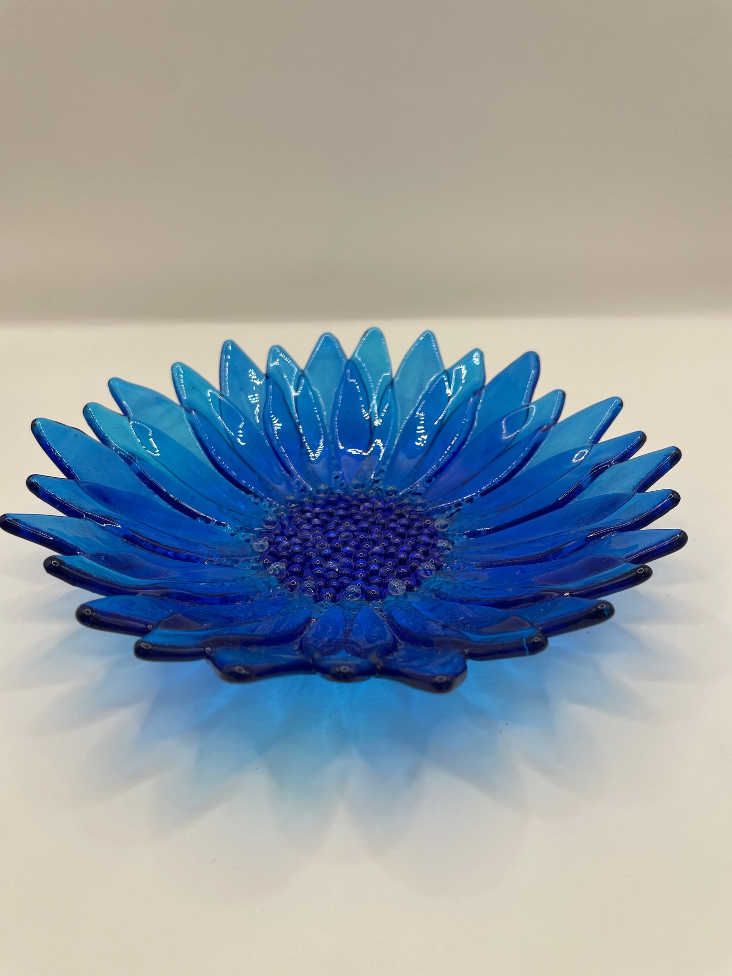 Glass Daisy Bowl - Roz Speirs