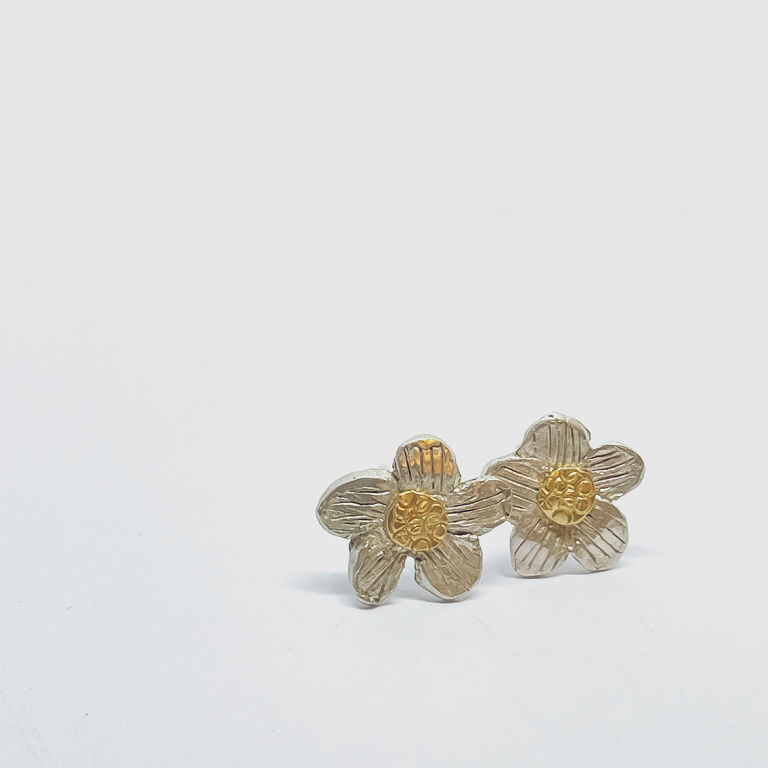Daisy Flower Stud Earrings