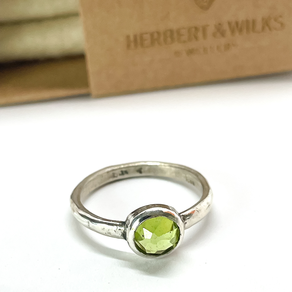 Herbert & Wilks Peridot Solitaire Stacking Ring