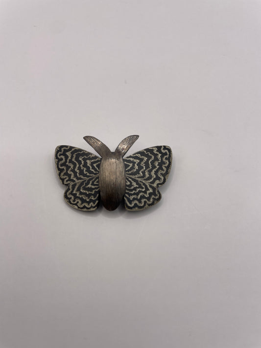 Moth Brooch Silver (small)