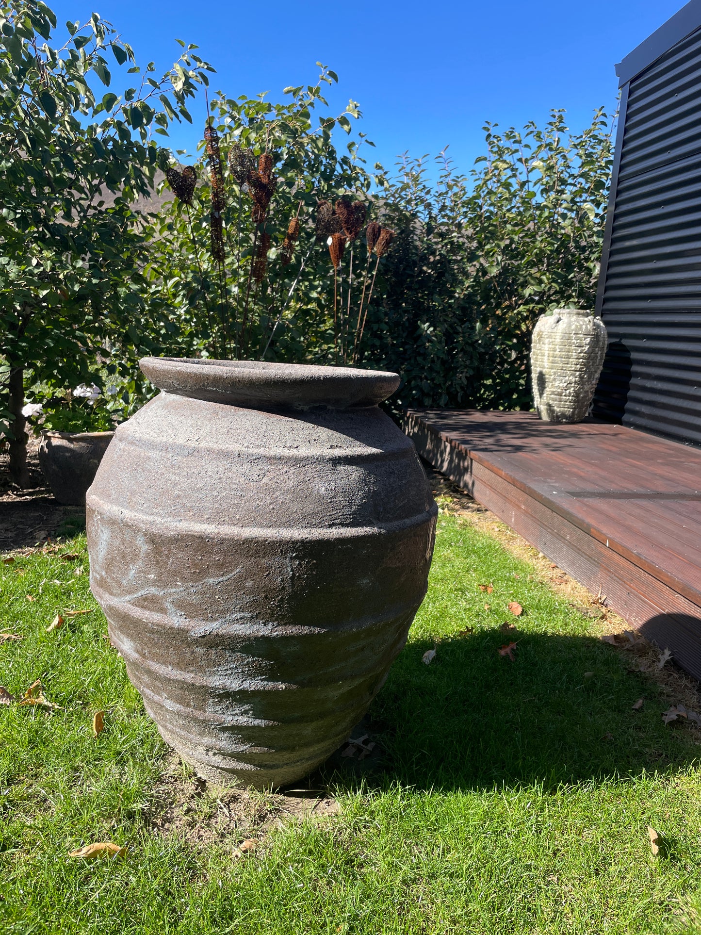 Beehive pot - outdoor